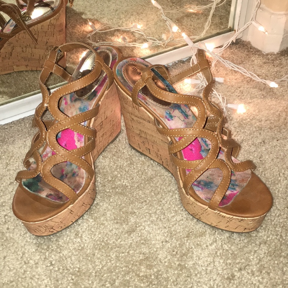 Wedges - Picture 2 of 3